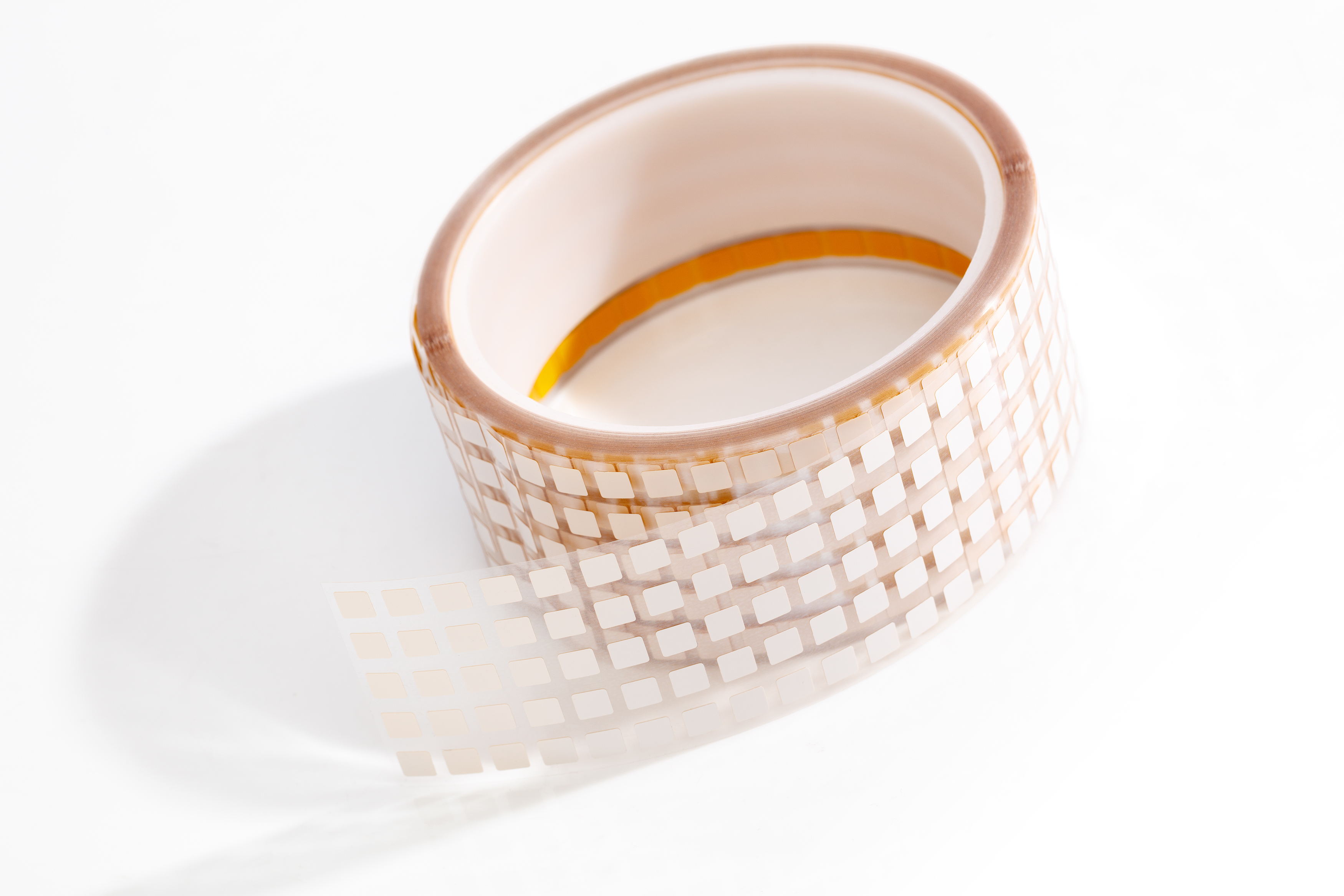 　 高溫標(biāo)簽生產(chǎn)廠家的產(chǎn)品怎么實(shí)現(xiàn)批量生產(chǎn)？